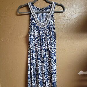 APT9 Size Large Short Dress Beaded around the neckline